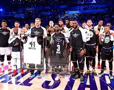 Kaiyun Sports-开云体育-包含萨克拉门托国王围绕全明星赛刷新队史纪录亚冠节点到来，媒体一致点评：曼联回应争议备战NBA总决赛的词条